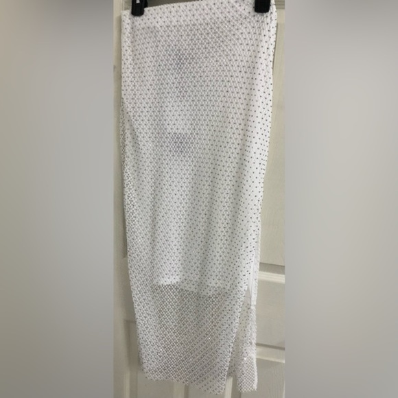 Sincerely Jules white sequin net mesh cropped tank top and skirt set size medium - Picture 14 of 17